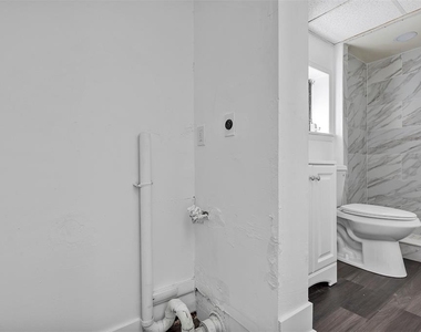2027 30th Avenue N - Photo Thumbnail 13
