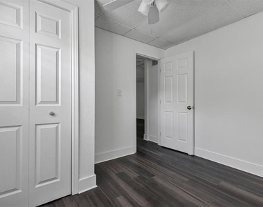 2027 30th Avenue N - Photo Thumbnail 3