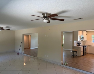 201 Palmetto Road - Photo Thumbnail 16