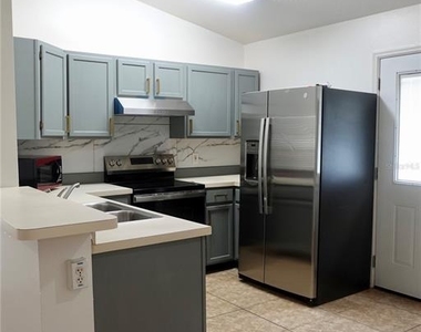 540 W Comstock Avenue - Photo Thumbnail 16