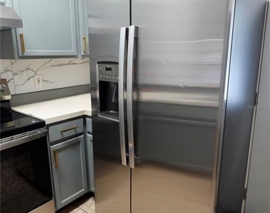 540 W Comstock Avenue - Photo Thumbnail 6