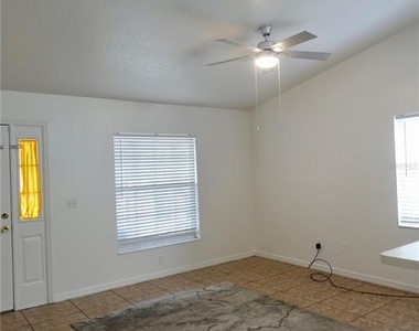 540 W Comstock Avenue - Photo Thumbnail 20