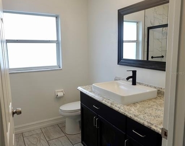 540 W Comstock Avenue - Photo Thumbnail 7