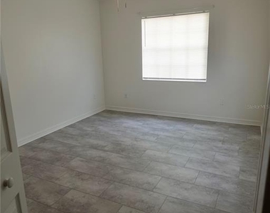 540 W Comstock Avenue - Photo Thumbnail 14