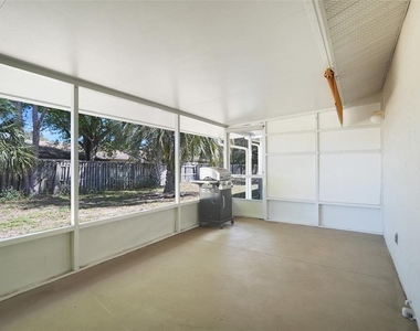 30024 Tavares Ridge Boulevard - Photo Thumbnail 24