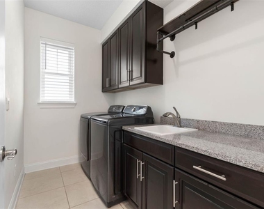 2703 Morning Light Court - Photo Thumbnail 45