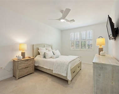 10817 Tarflower Drive - Photo Thumbnail 17