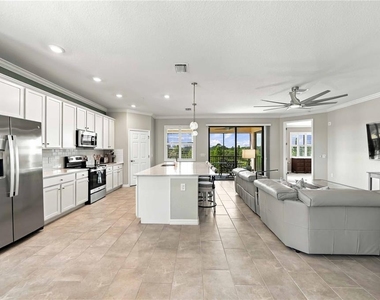 10817 Tarflower Drive - Photo Thumbnail 14