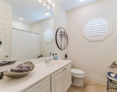 1564 Napoli Drive W - Photo Thumbnail 21