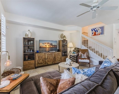 1564 Napoli Drive W - Photo Thumbnail 3