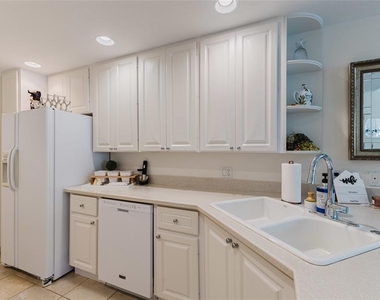 1564 Napoli Drive W - Photo Thumbnail 8