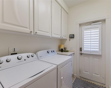 1564 Napoli Drive W - Photo Thumbnail 26