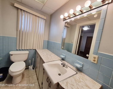 109 Salem Avenue - Photo Thumbnail 8
