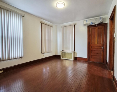 109 Salem Avenue - Photo Thumbnail 6