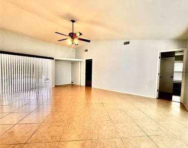 3601 Garden Lakes Clenet - Photo Thumbnail 3