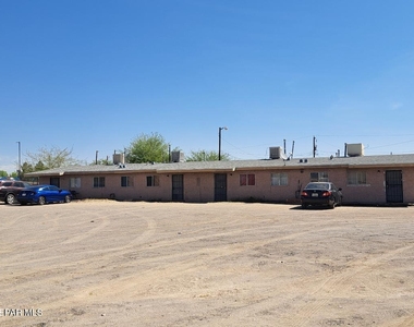 623 Ne Davis Street - Photo Thumbnail 9