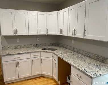 407 West Street - Photo Thumbnail 1