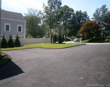 70 Seminary Street - Photo Thumbnail 24