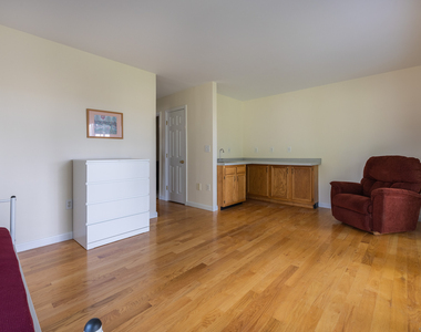 916 Reef Road - Photo Thumbnail 6