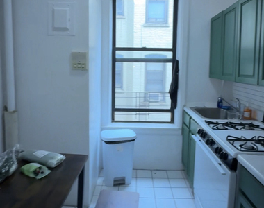 190 Claremont Avenue - Photo Thumbnail 2