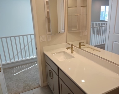 6614 Palmer Crest Street - Photo Thumbnail 22