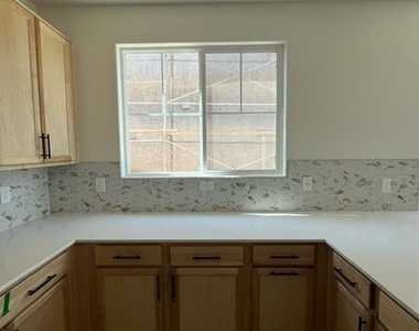 2737 Abrantes Place - Photo Thumbnail 4