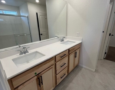 2737 Abrantes Place - Photo Thumbnail 5