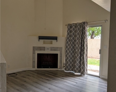 4440 Woodpine Drive - Photo Thumbnail 2