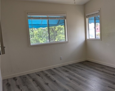 4440 Woodpine Drive - Photo Thumbnail 17