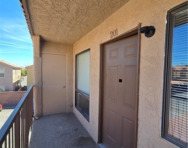 4300 N Lamont Street - Photo Thumbnail 1