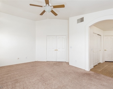 408 Madison Taylor Place - Photo Thumbnail 23