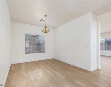 408 Madison Taylor Place - Photo Thumbnail 8