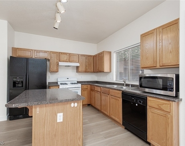 408 Madison Taylor Place - Photo Thumbnail 14