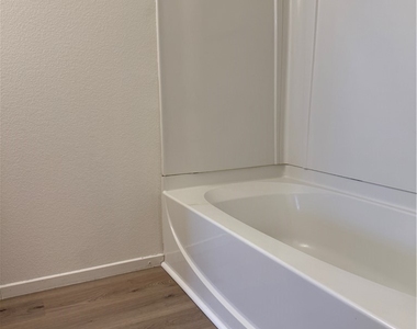 1358 Grass Creek Avenue - Photo Thumbnail 22