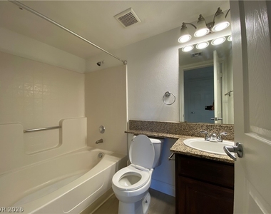 5174 S Jones Boulevard - Photo Thumbnail 13