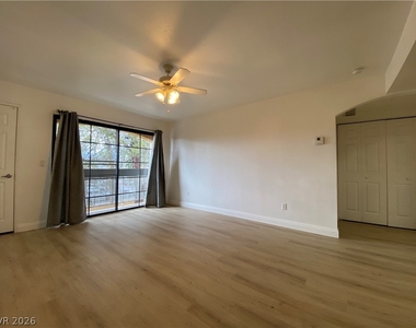 5174 S Jones Boulevard - Photo Thumbnail 5