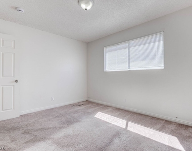 3237 Arlene Way - Photo Thumbnail 24