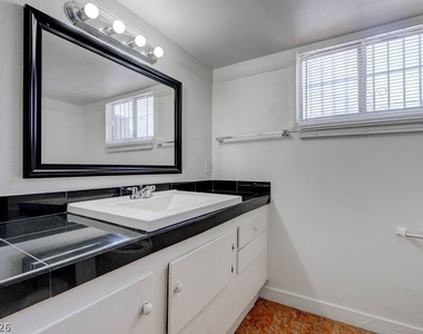 3237 Arlene Way - Photo Thumbnail 15