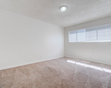 3237 Arlene Way - Photo Thumbnail 17