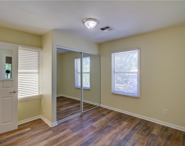 628 B Avenue - Photo Thumbnail 6