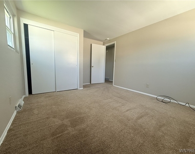 3365 Mckinley Parkway - Photo Thumbnail 7