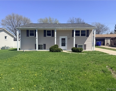 3365 Mckinley Parkway - Photo Thumbnail 1