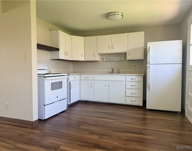 3365 Mckinley Parkway - Photo Thumbnail 3