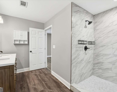 2866 Belvedere Lane - Photo Thumbnail 12