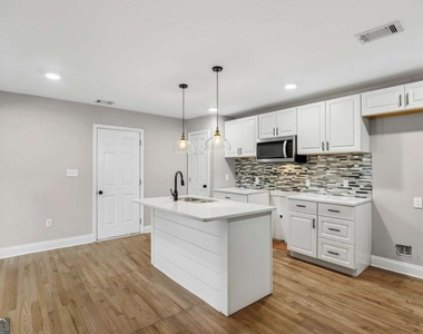 2866 Belvedere Lane - Photo Thumbnail 6