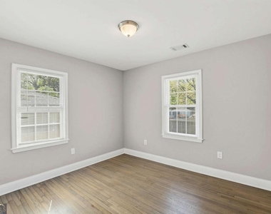 2866 Belvedere Lane - Photo Thumbnail 14