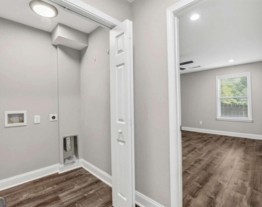 2866 Belvedere Lane - Photo Thumbnail 19