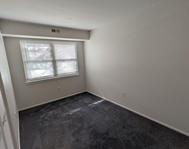 230 Sawmill Road - Photo Thumbnail 16
