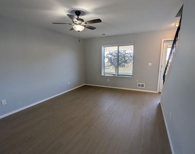 36 Creek Road - Photo Thumbnail 7