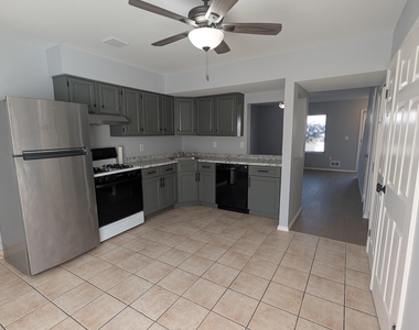 36 Creek Road - Photo Thumbnail 10